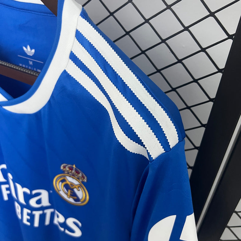 Camisola Real Madrid azul terceira 2025/26