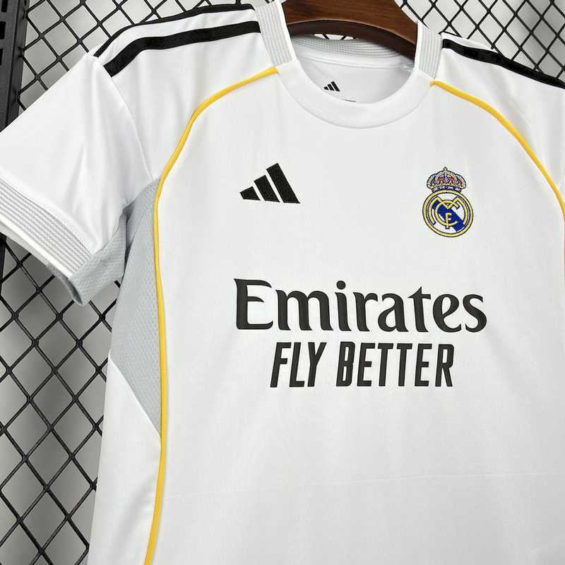 Conjunto Infantil Real Madrid home branco 2025/26